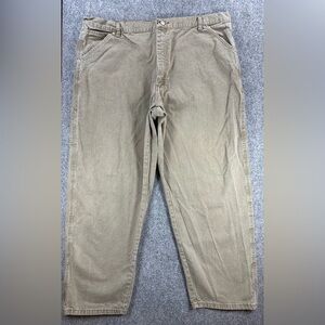 Wrangler men’s beige cargo/carpenter relaxed jeans size 42 x 30